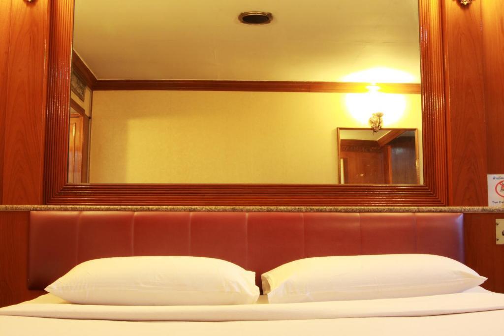 Pradipat Hotel Bangkok Cameră foto